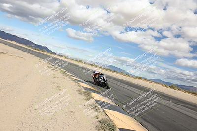 media/Nov-16-2025-Race Pace (Sun) [[8c5fa54630]]/Verified Riders/6-Turn 10 Inside (1145am)/